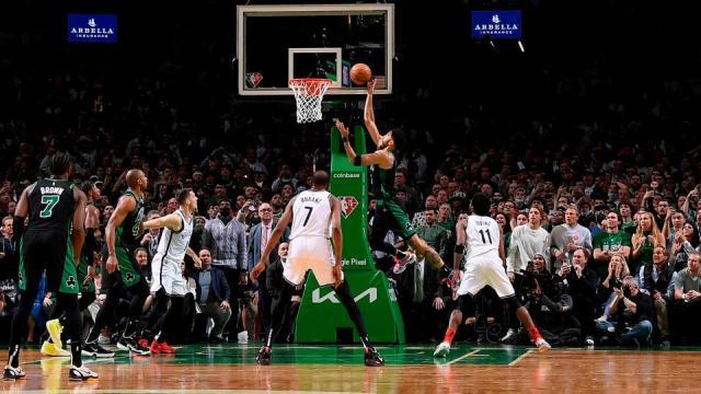 开云APP-花园球馆见证历史时刻 关键攻防浓缩绿军蜕变之路